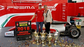 Formel 3: Flörsch testet