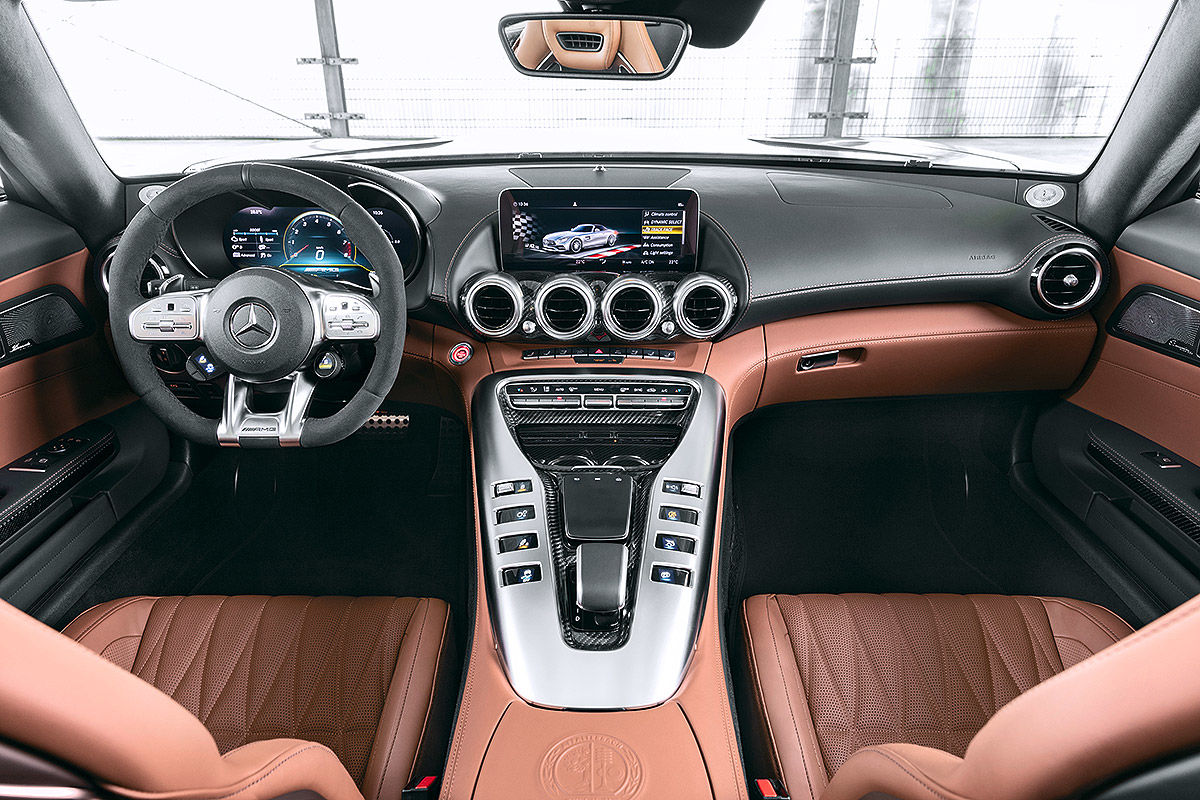 [Imagen: Mercedes-AMG-GT-Facelift-2018-Preis-Mark...5e226b.jpg]