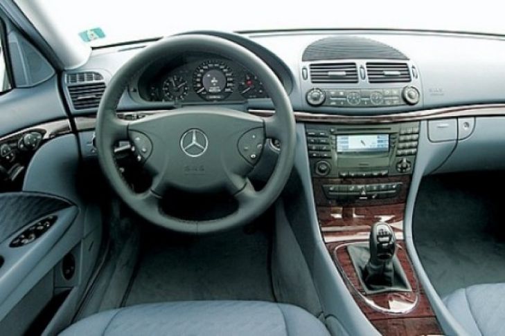 Härtetest Mercedes-Benz E 220 CDI (W211)