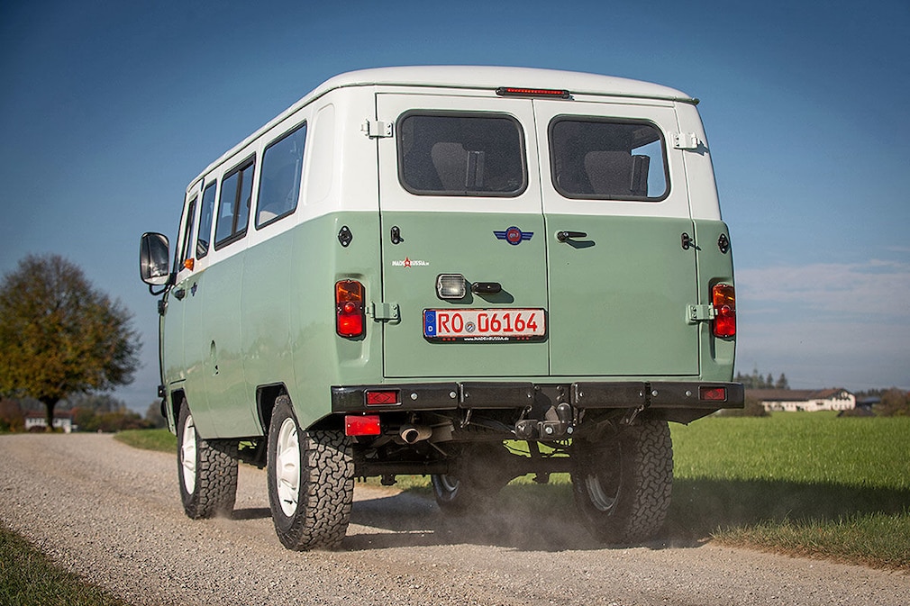 UAZ 452 Buchanka