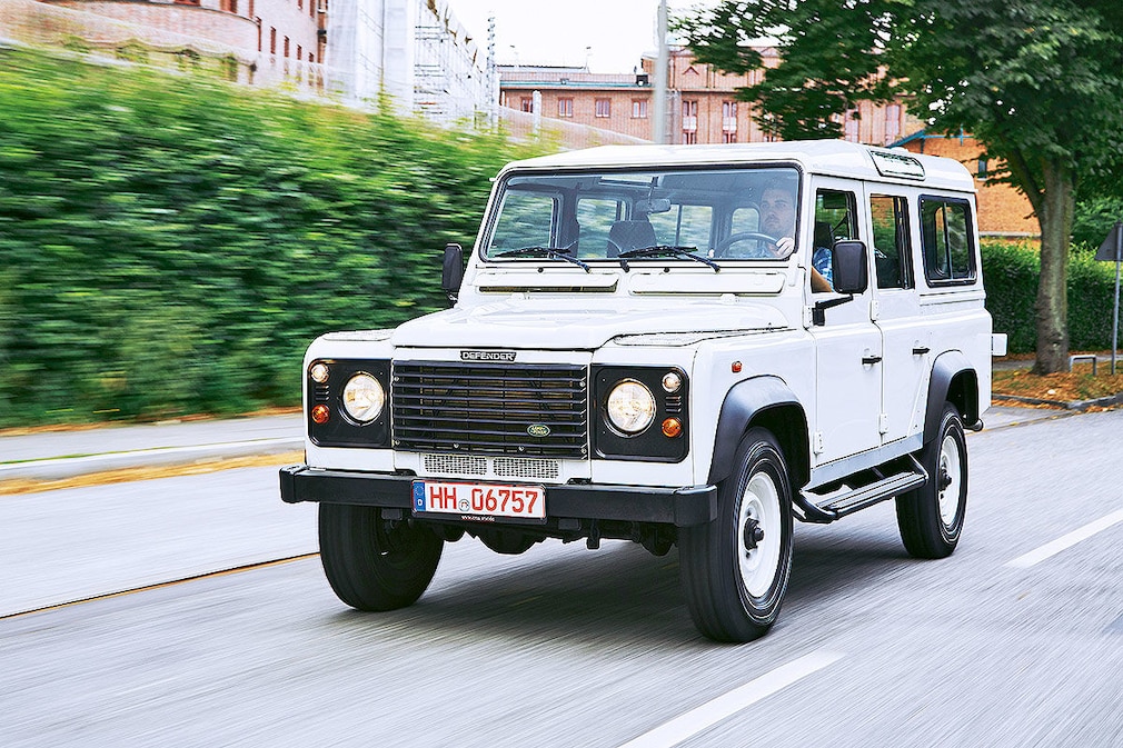 Land Rover Defender