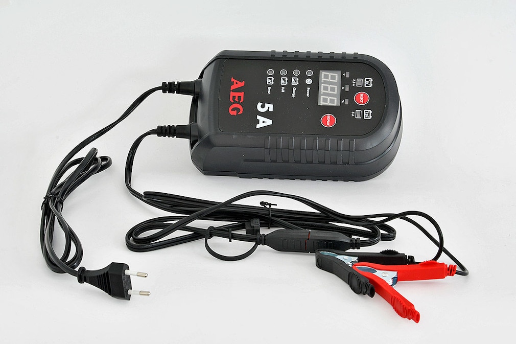 Autobatterie-Ladegeräte Test