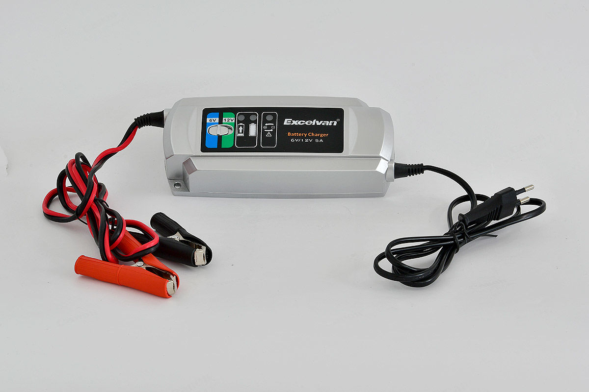 Autobatterie-Ladegeräte im Test - AUTO BILD