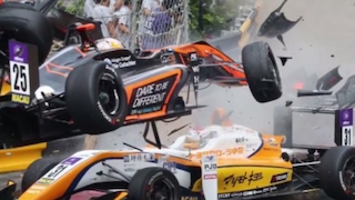 Formel 3: Flörsch testet