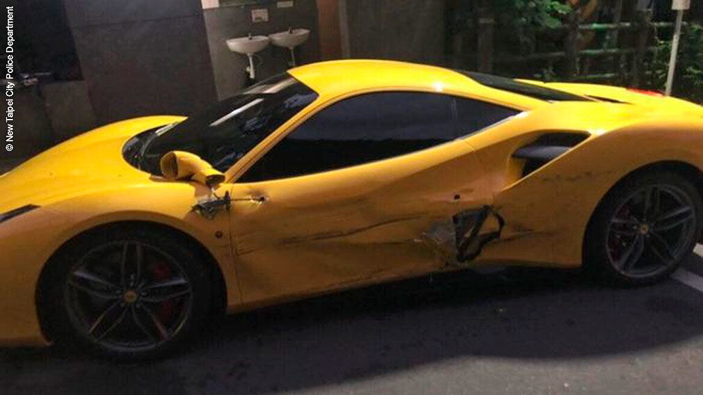 Ferrari-Crash in Taiwan