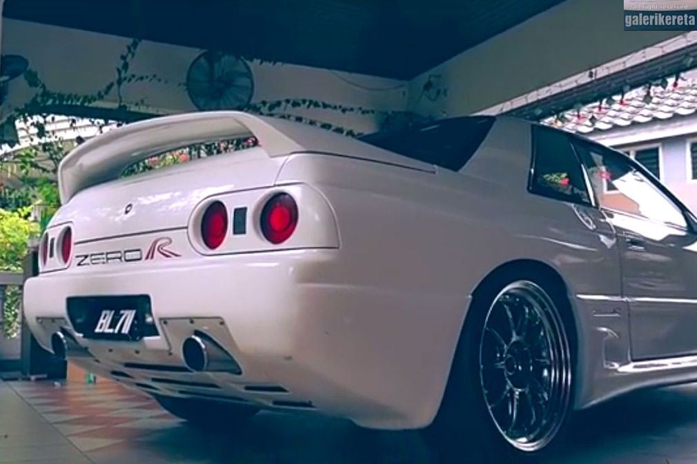 Nissan Skyline R32 HKS Zero-R