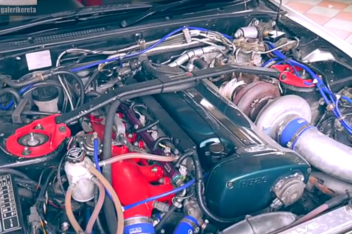 Nissan Skyline R32 HKS Zero-R