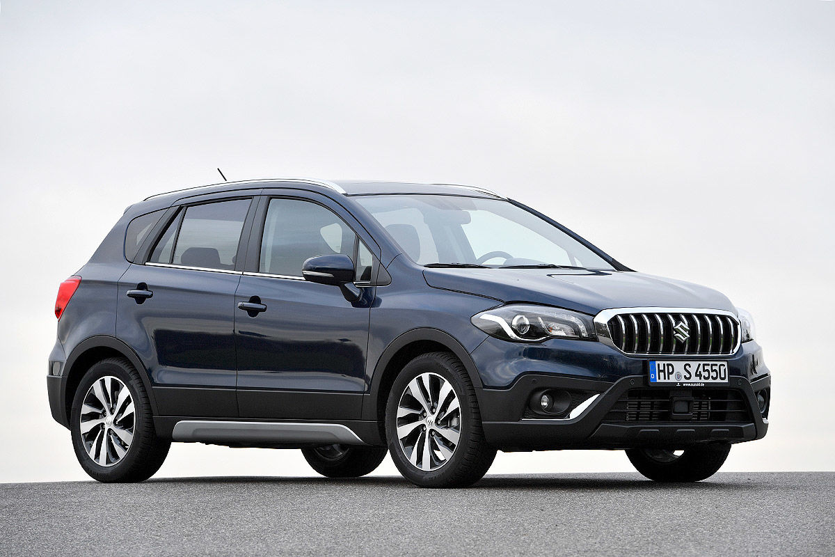 Suzuki S Cross Vs Suzuki Vitara Bilder Autobild De