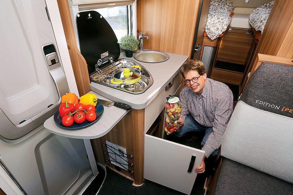 Günstige Teilintegrierte im Wohnmobil-Test