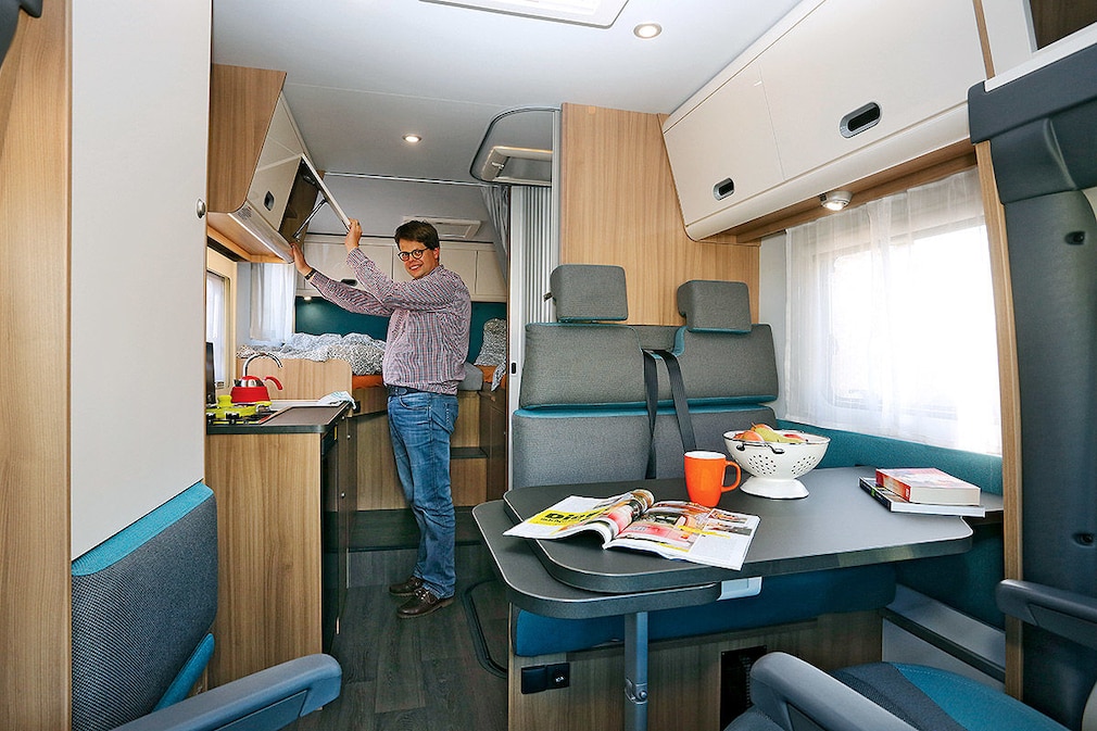 Günstige Teilintegrierte im Wohnmobil-Test