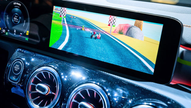 Mercedes Auf Dem Mwc Spiele Fur Mbux Autobild De