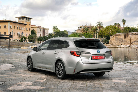 Toyota Corolla Touring Sports