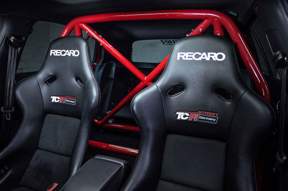 Rennsport-Golf mit Straßenlizenz