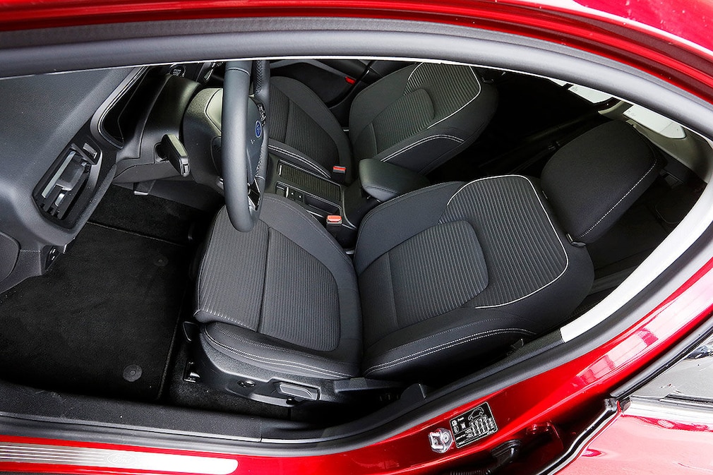 Ford Focus Turnier 1.5 Eco Boost Titanium