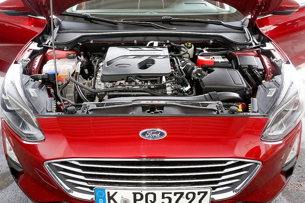 Ford Focus Turnier 1.5 Eco Boost Titanium