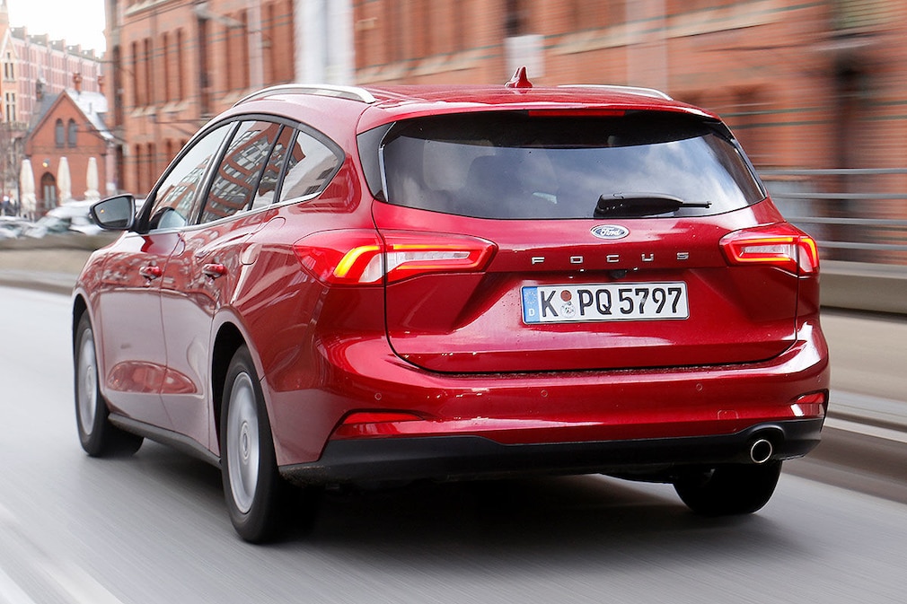 Ford Focus Turnier 1.5 Eco Boost Titanium