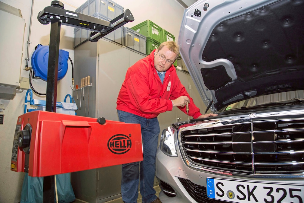 Einstellung der Scheinwerfer