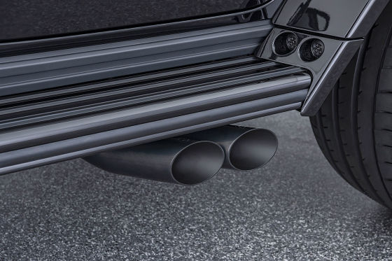 Breite-Backen-Benz mit Extra-Power