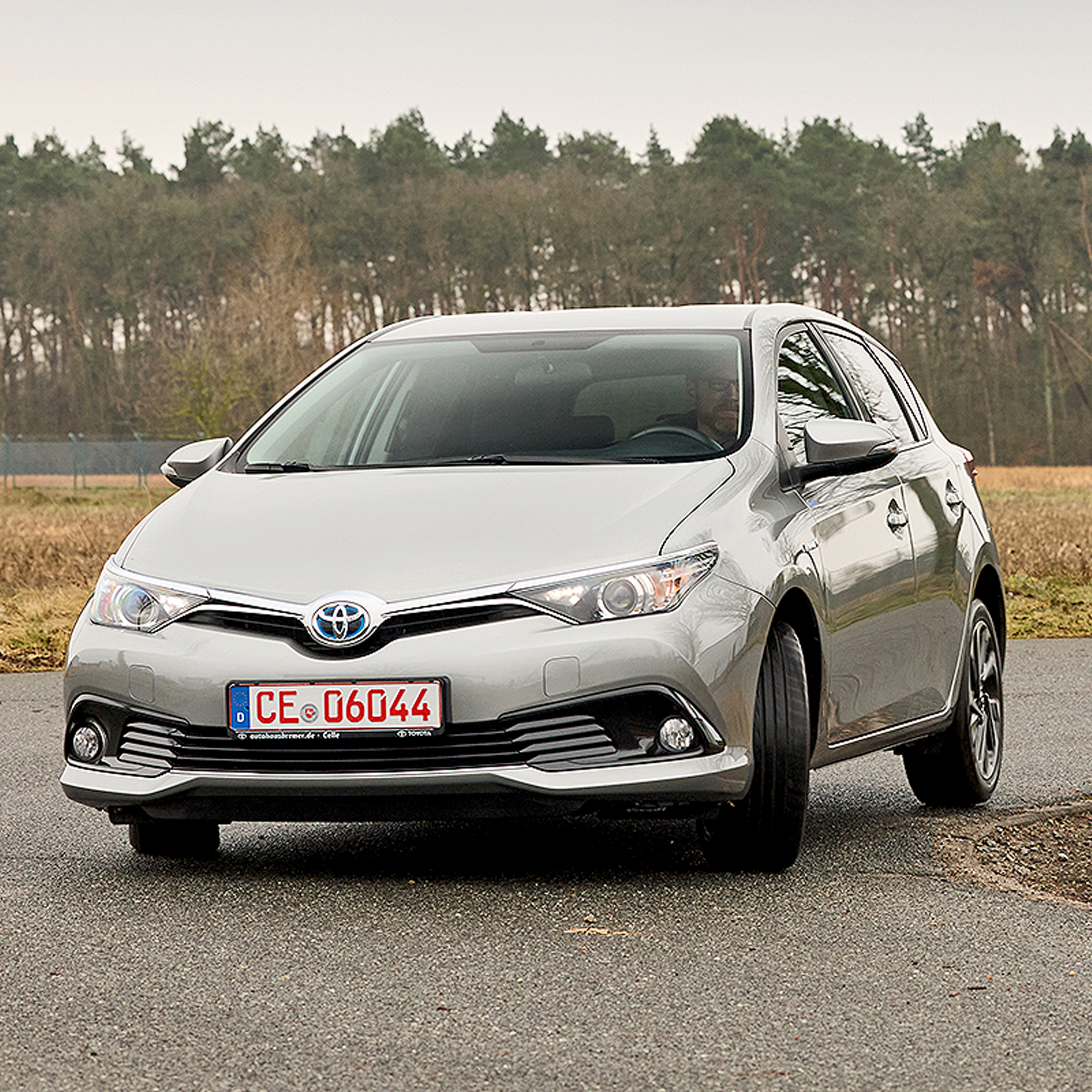 Toyota Auris Hybrid Gebrauchtwagen Test AUTO BILD