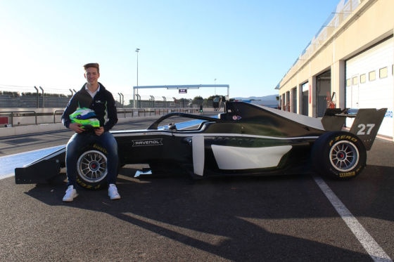 Schnelle Sophia rast gegen Schumi IV
