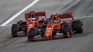 Leclerc überholt Vettel