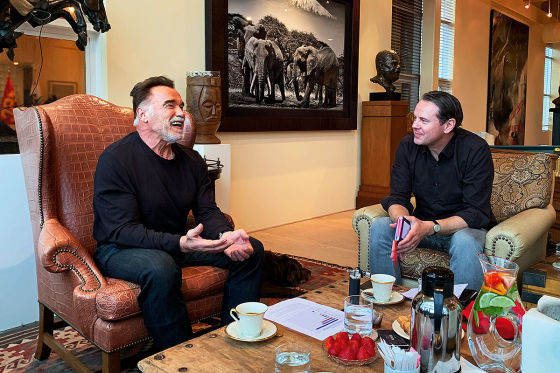 Schwarzenegger kritisiert Autoindustrie