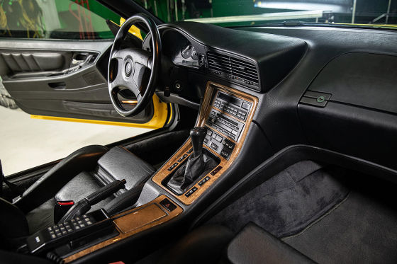 Dakargelber BMW 850 CSi zum Verkauf