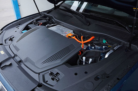 Sid vergleicht Audi e-tron mit Kampfstern Galactica