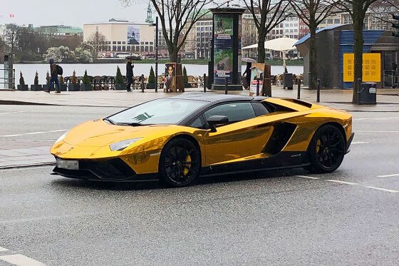 Gold-Porsche gestoppt und einkassiert