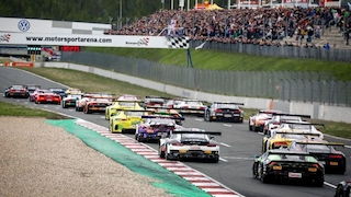 GT Masters: Heiße Duelle & packende Rennen