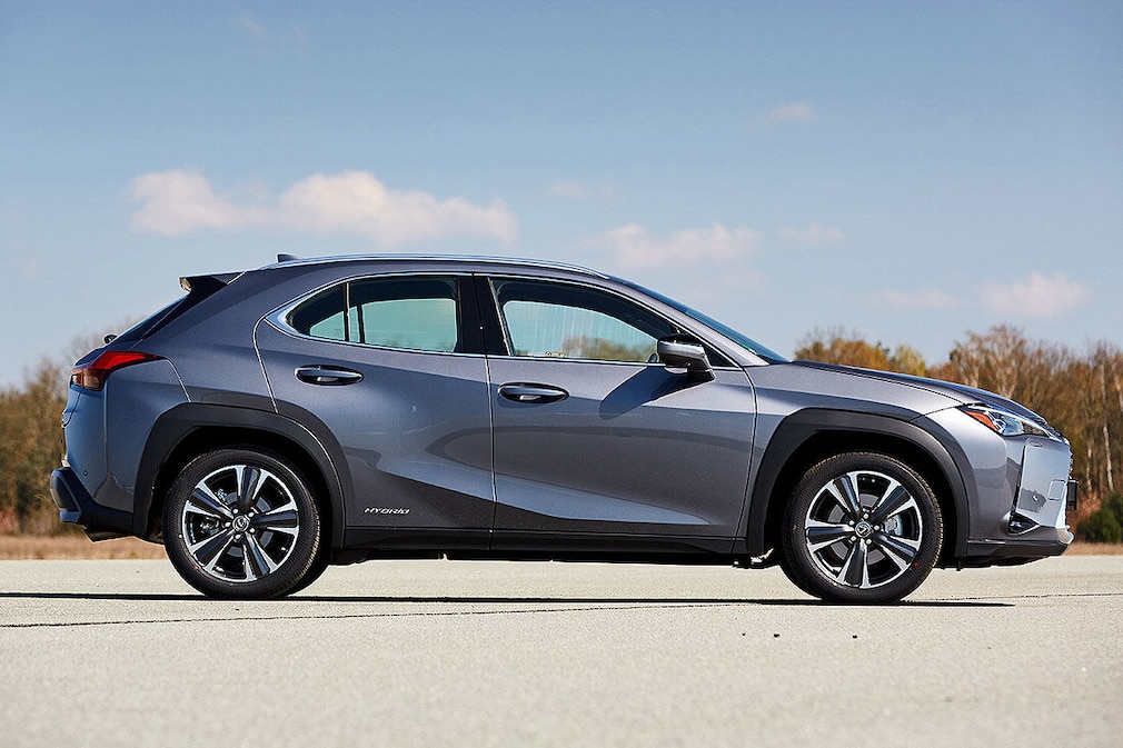 Lexus UX 250h