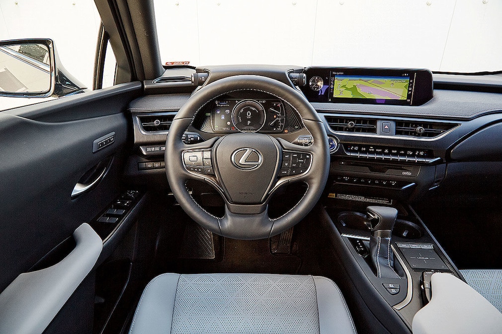 Lexus UX 250h