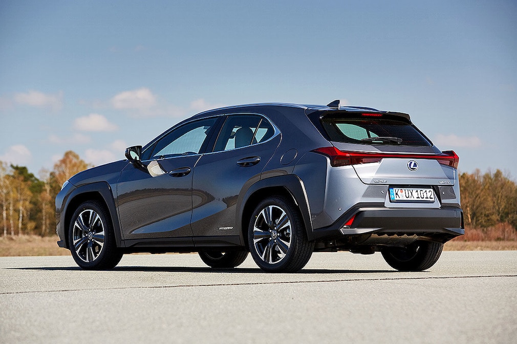 Lexus UX 250h