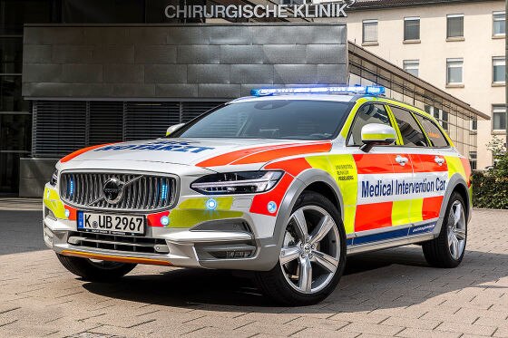 Volvo V90 Cross Country: MIC