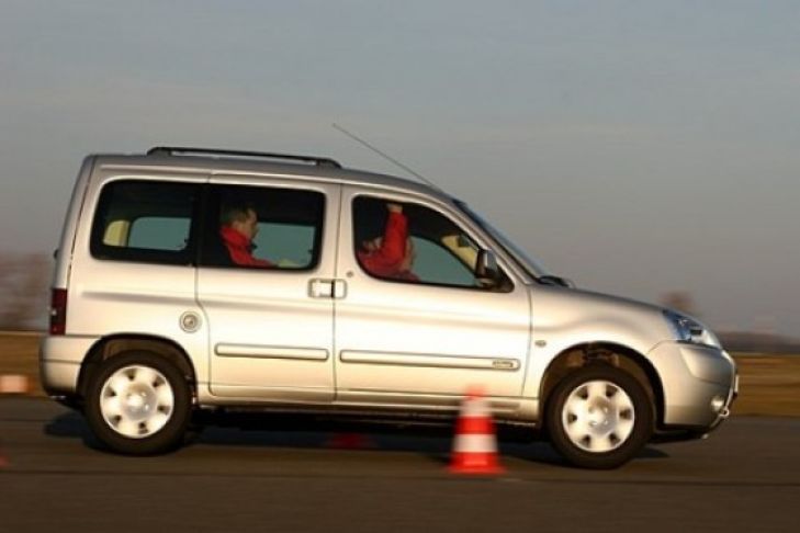 Sieben Kastenwagen im Vergleich