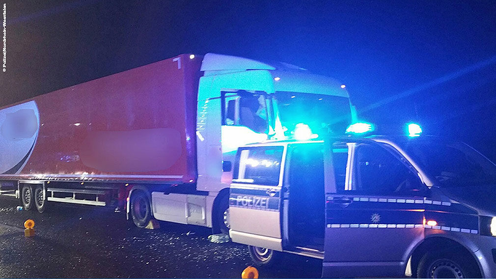 Führerloser Lkw auf der A1 gestoppt