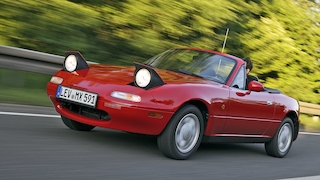 172 Mazda MX-5 (NA)  1990  (N10-162)  25 Jahre Mazda MX-5  Damiano,Hirschberger  Hamburg