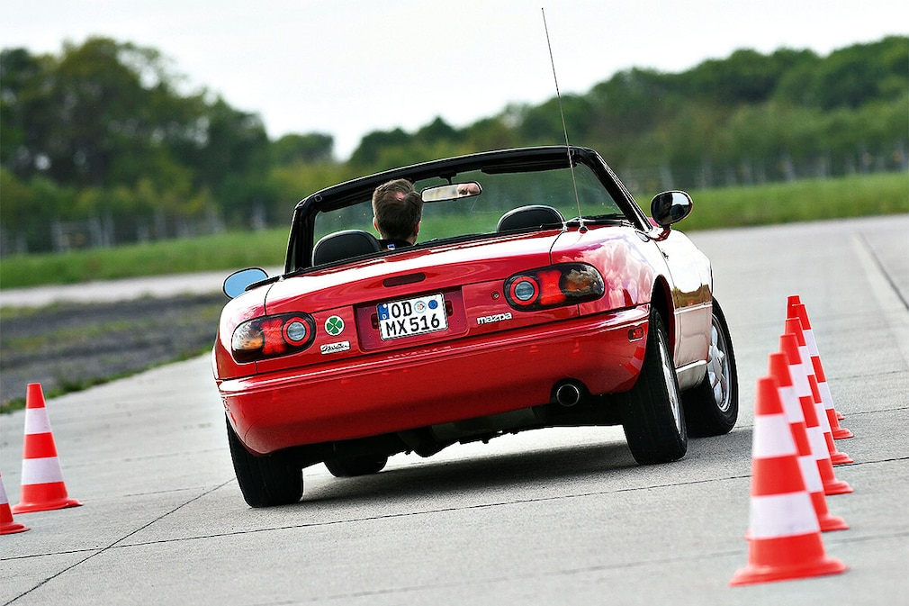 Mazda MX-5 1.6 (1990)