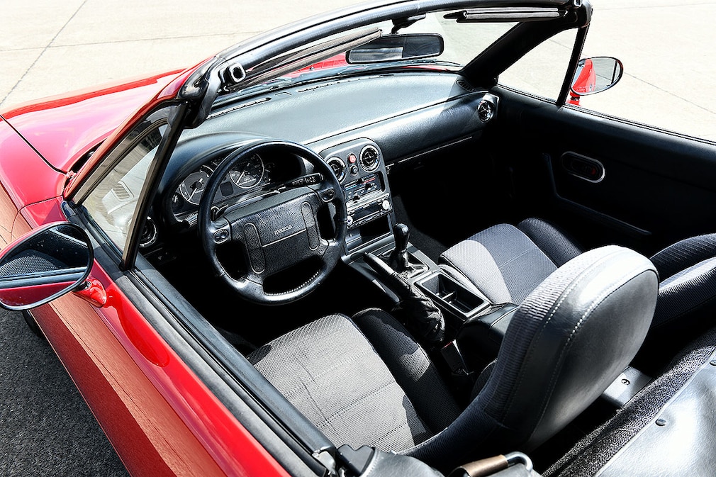 Mazda MX-5 1.6 (1990)