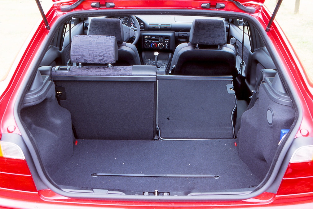 BMW 323ti Compact (E36)