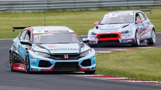 TCR Germany: Halder baut Tabellenführung aus