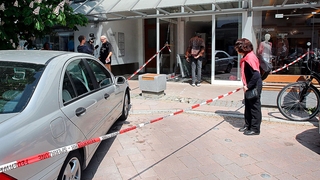 Mercedes C-Klasse: Unfall in Hamburg