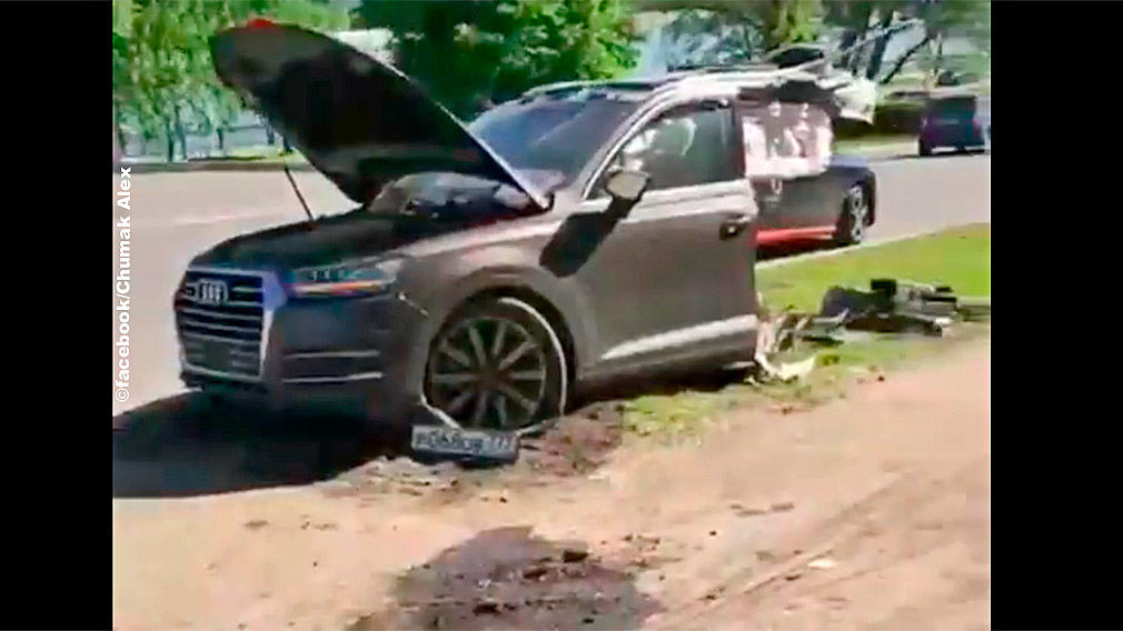 Audi Q7: Fahrer überlebt brutale Unfall