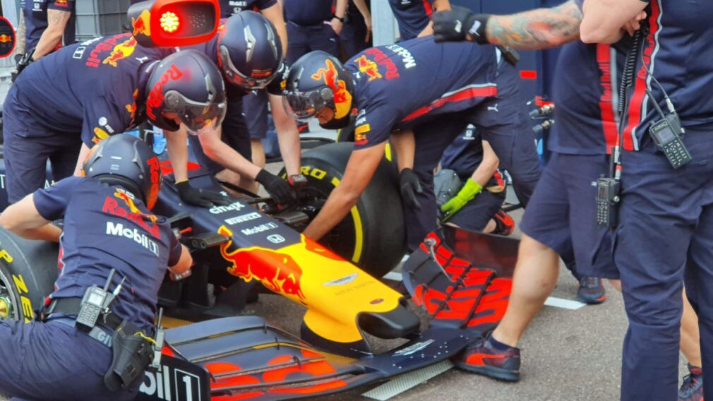 F1