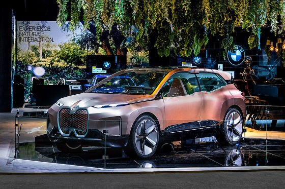 Panorama-Bildschirm bei BMW