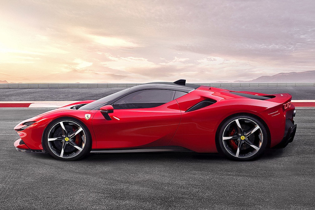 Ferrari SF90 Stradale (2020)