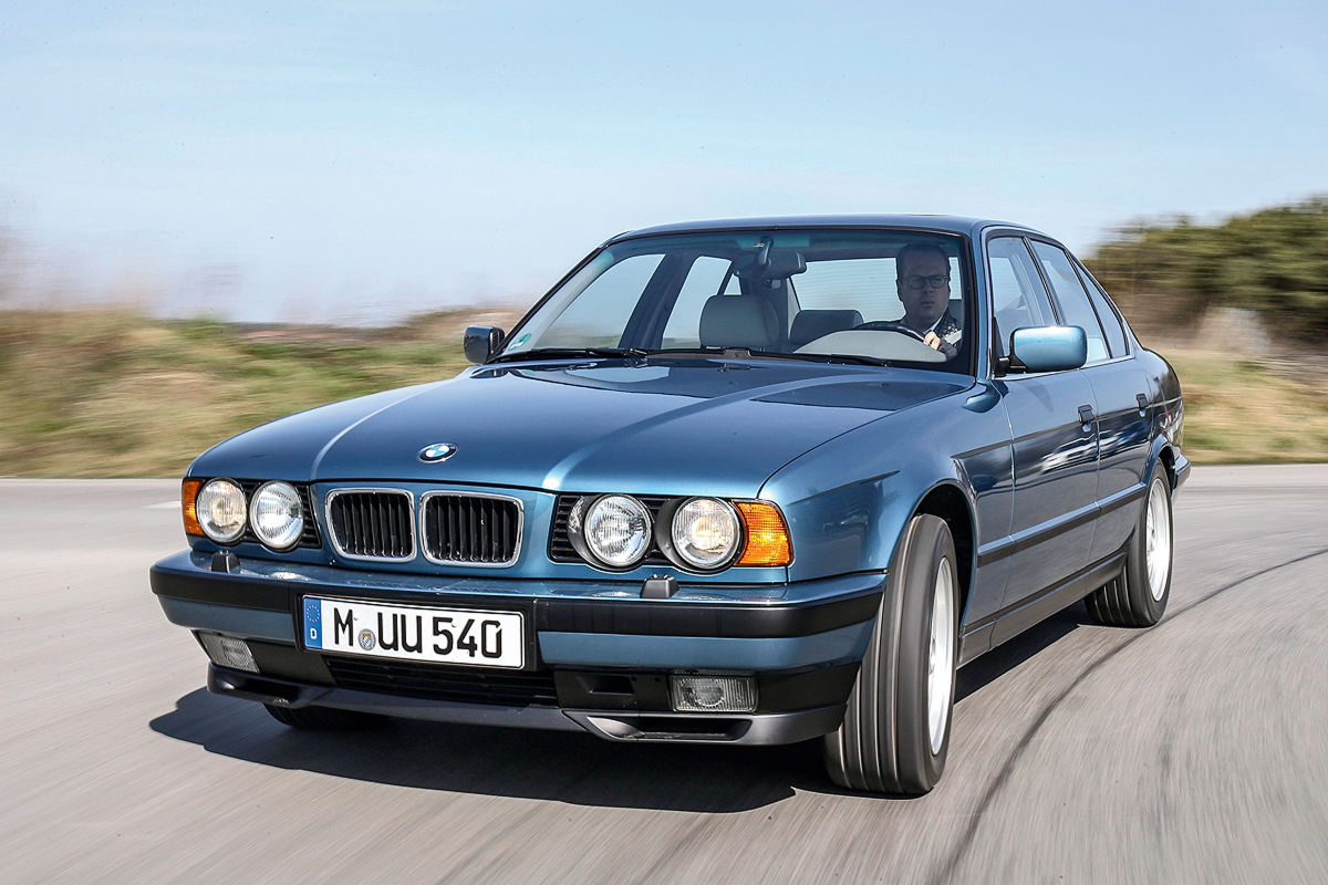 BMW 540i (E34)