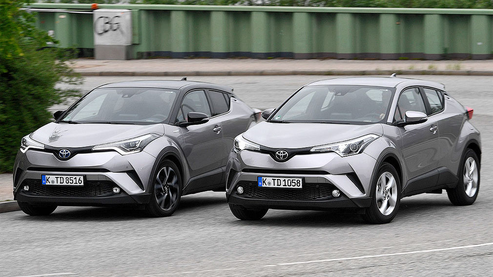 Toyota C-HR: Hybrid gegen Benziner – was ist besser? Test - AUTO BILD