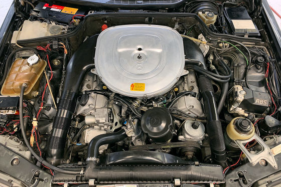 Breitbau-Benz zu verkaufen