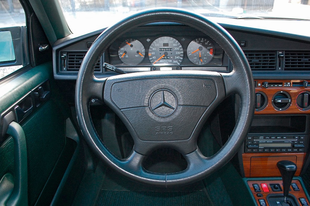 Einzigartiger Mercedes 190 E 3.2 AMG (W 201)